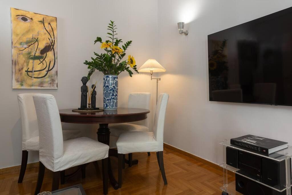 Chic N Central Apt In Kolonaki Apartment Athens Exterior photo